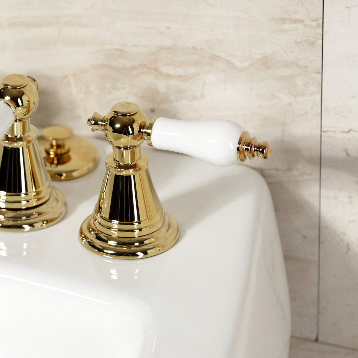 Victorian KB322PL Three-Handle Vertical Spray Bidet Faucet with Brass Pop-Up, Polished Brass