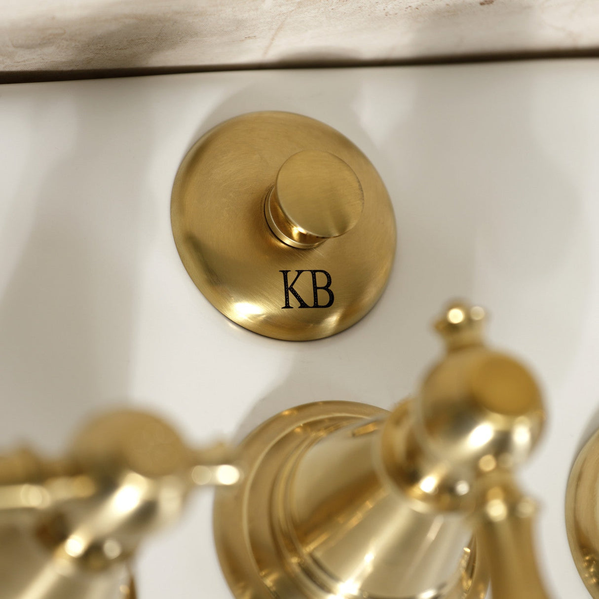 Victorian KB327AL Three-Handle Vertical Spray Bidet Faucet with Brass Pop-Up, Brushed Brass