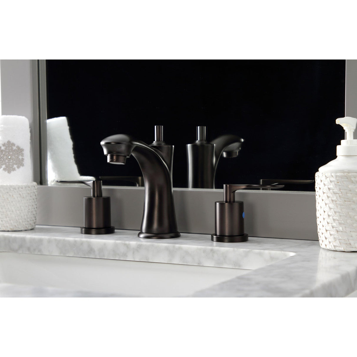 Serena KB7965SVL Two-Handle 3-Hole Deck Mount Widespread Bathroom Faucet with Pop-Up Drain, Oil Rubbed Bronze