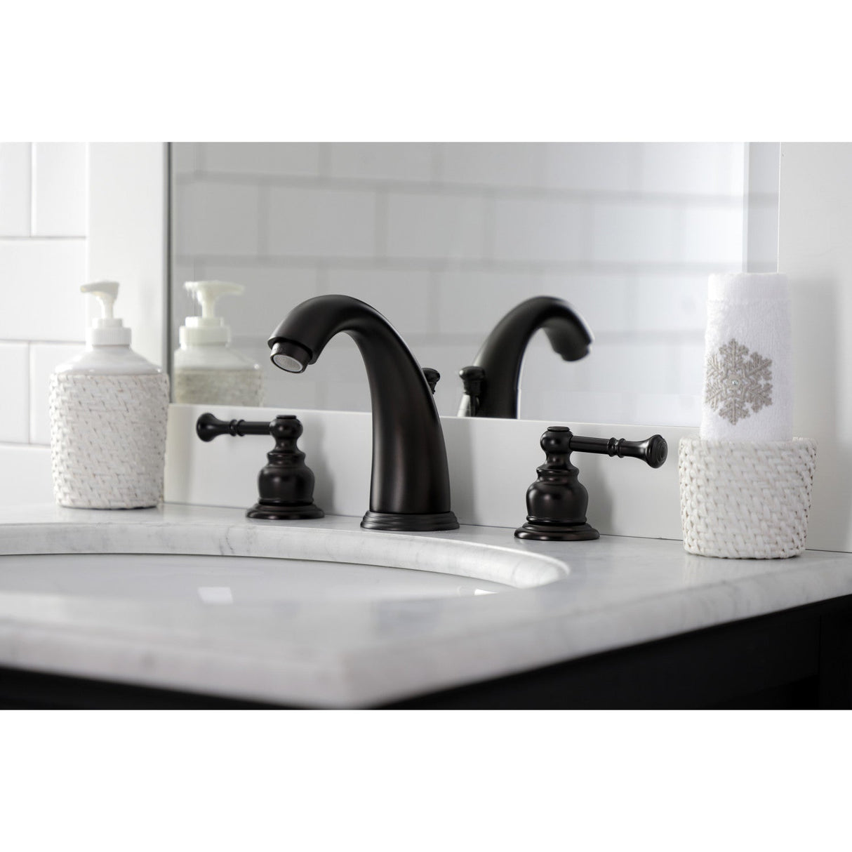 Naples KB985NL Two-Handle 3-Hole Deck Mount Widespread Bathroom Faucet with Plastic Pop-Up, Oil Rubbed Bronze