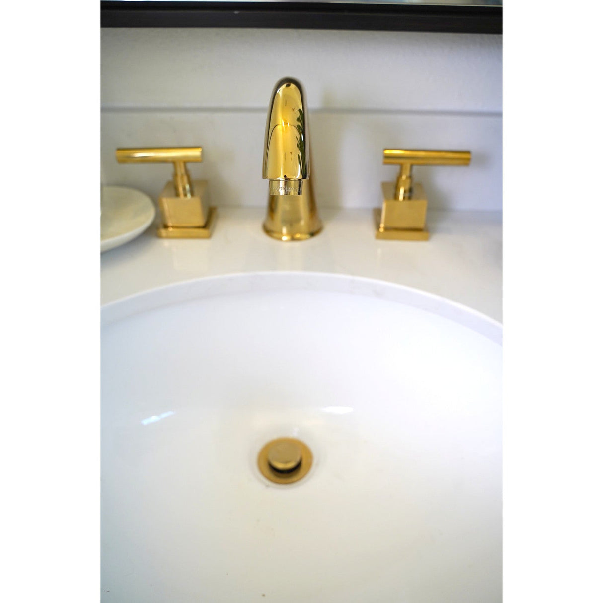 Claremont KS2962CQL Two-Handle 3-Hole Deck Mount Widespread Bathroom Faucet with Brass Pop-Up, Polished Brass