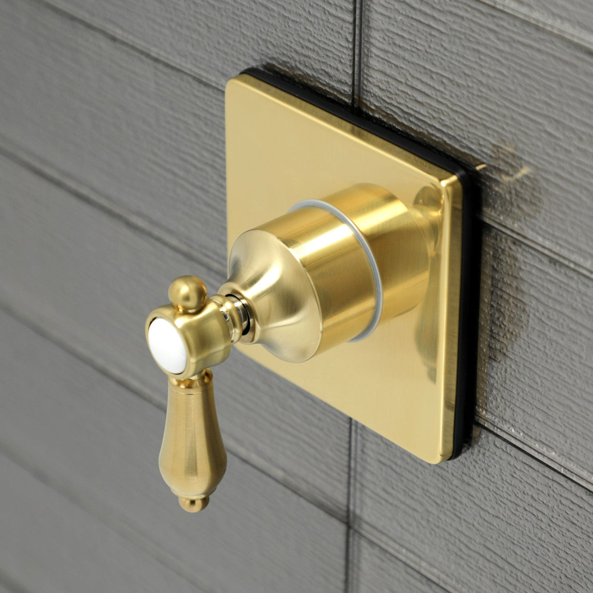 Heirloom KS3047BAL Single-Handle Wall Mount Three-Way Diverter Valve with Trim Kit, Brushed Brass