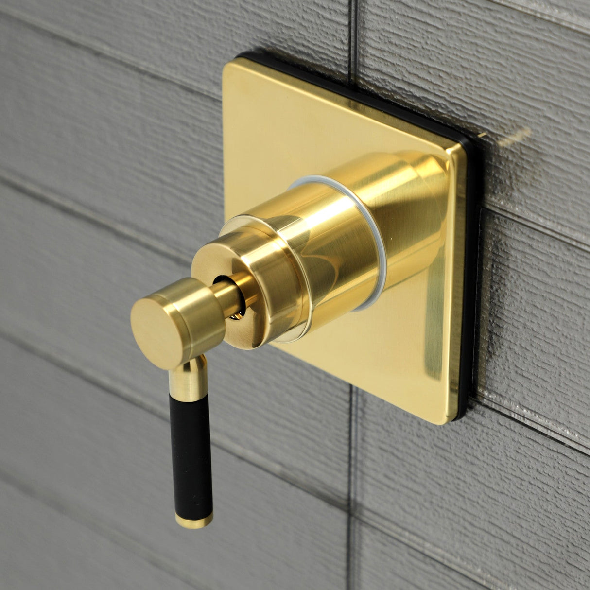 Kaiser KS3047DKL Single-Handle Wall Mount Three-Way Diverter Valve with Trim Kit, Brushed Brass