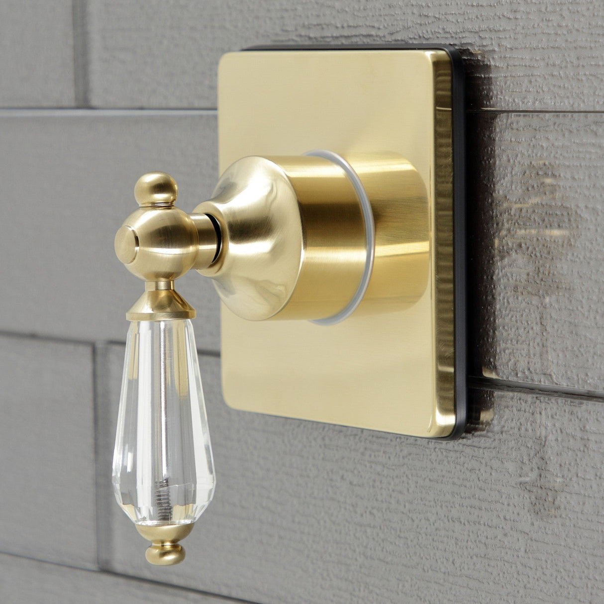 Wilshire KS3047WLL Single-Handle Wall Mount Three-Way Diverter Valve with Trim Kit, Brushed Brass