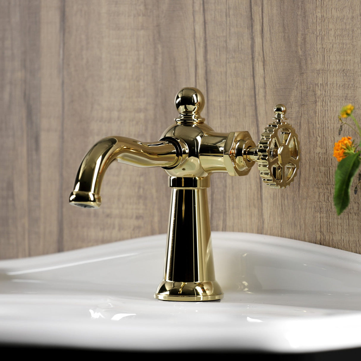 Fuller KS3542CG Single-Handle 1-Hole Deck Mount Bathroom Faucet with Push Pop-Up, Polished Brass