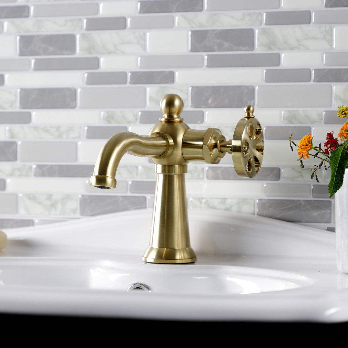 Belknap KS3547RX Single-Handle 1-Hole Deck Mount Bathroom Faucet with Push Pop-Up, Brushed Brass