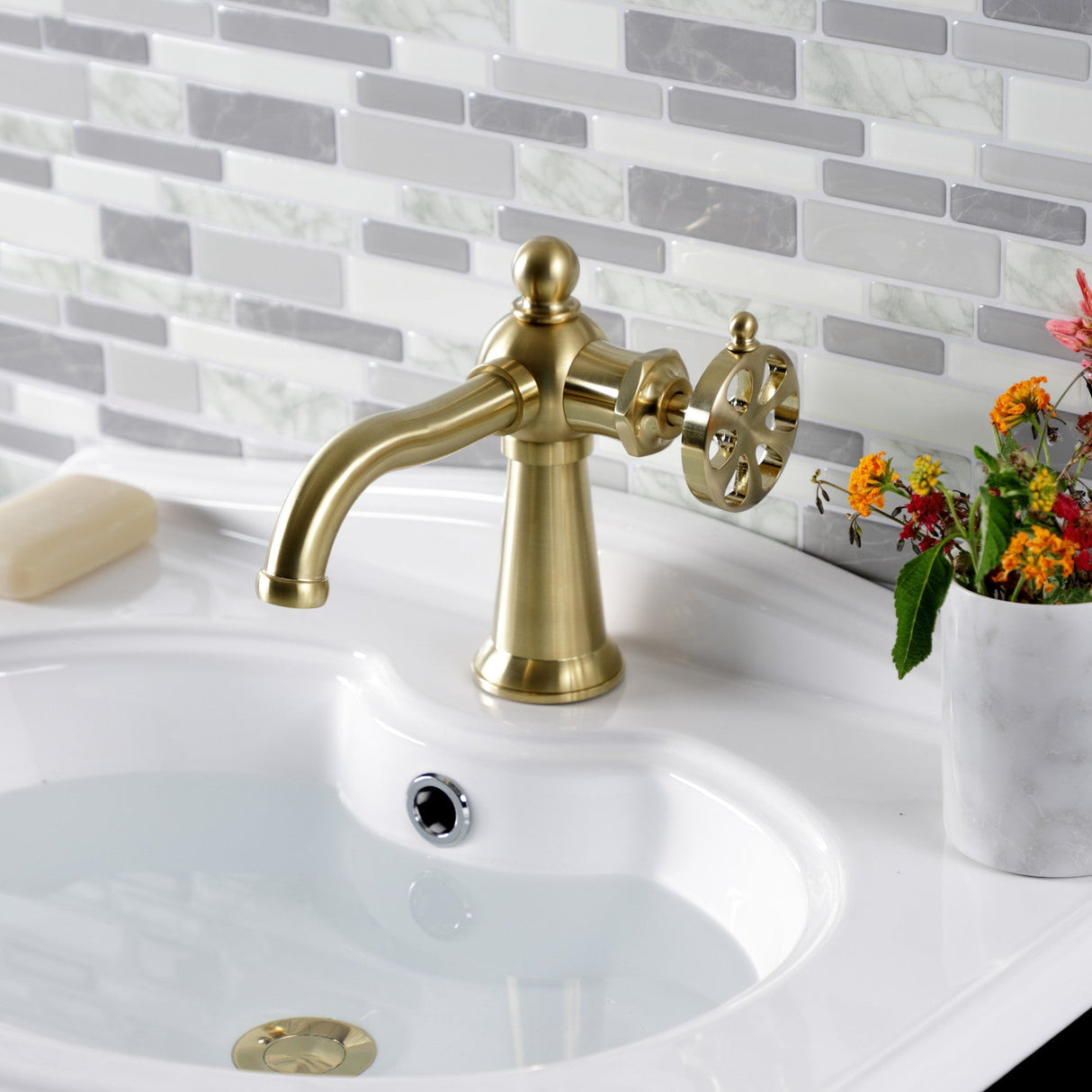 Belknap KS3547RX Single-Handle 1-Hole Deck Mount Bathroom Faucet with Push Pop-Up, Brushed Brass