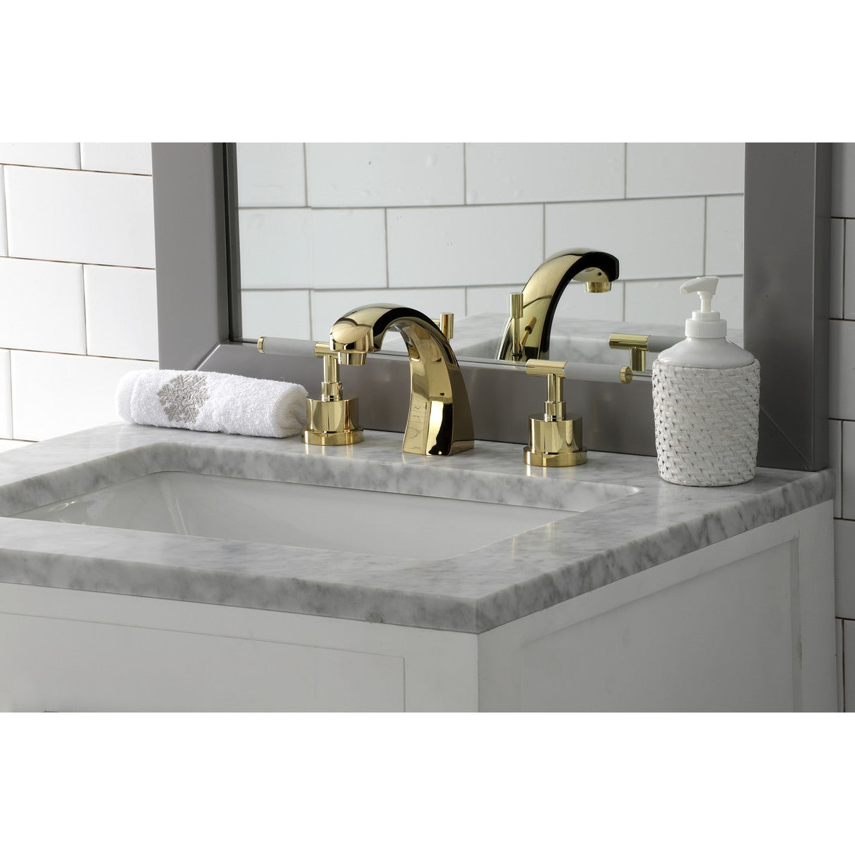 Kaiser KS4982CKL Two-Handle Deck Mount Widespread Bathroom Faucet with Brass Pop-Up, Polished Brass