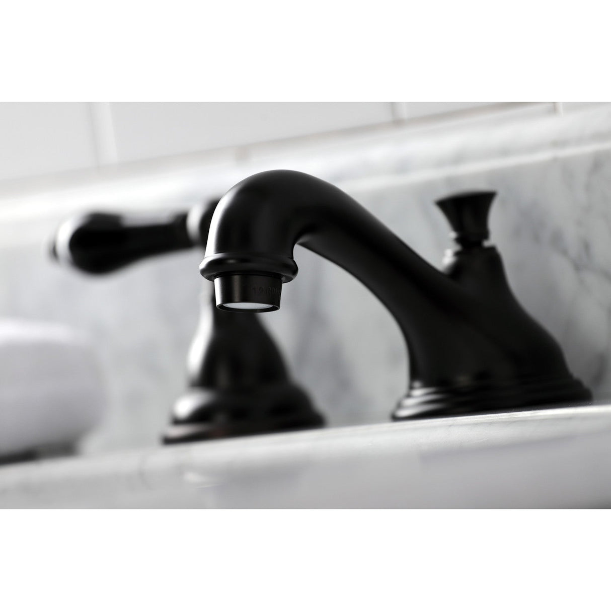 Duchess KS5565PKL Two-Handle Deck Mount Widespread Bathroom Faucet with Brass Pop-Up, Oil Rubbed Bronze