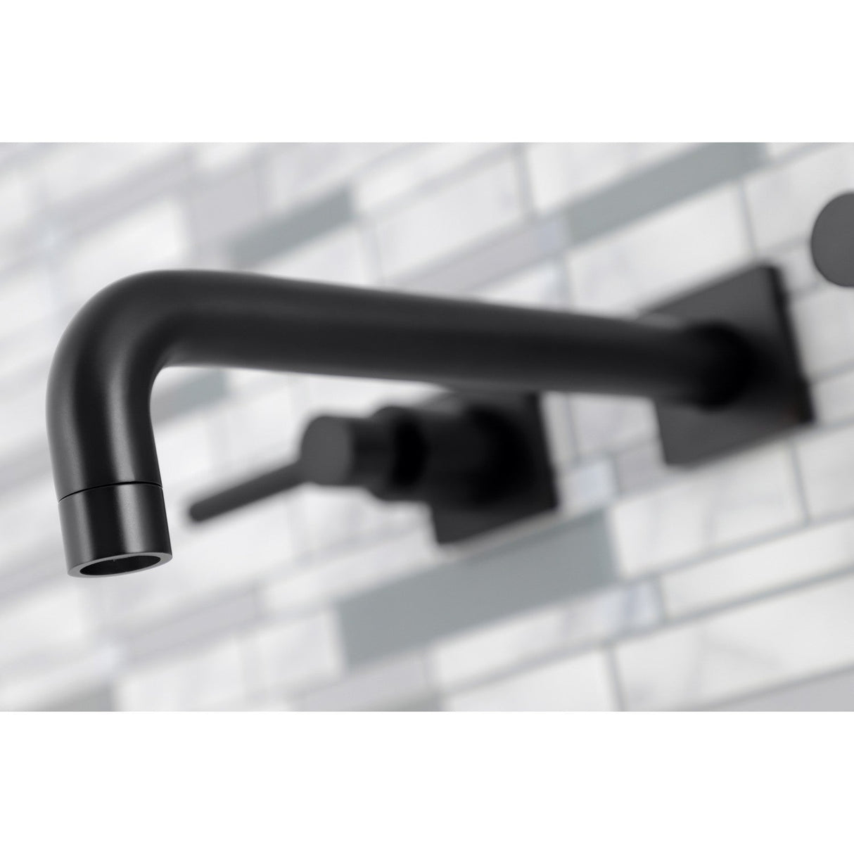 Concord KS6020DL Two-Handle 3-Hole Wall Mount Roman Tub Faucet, Matte Black