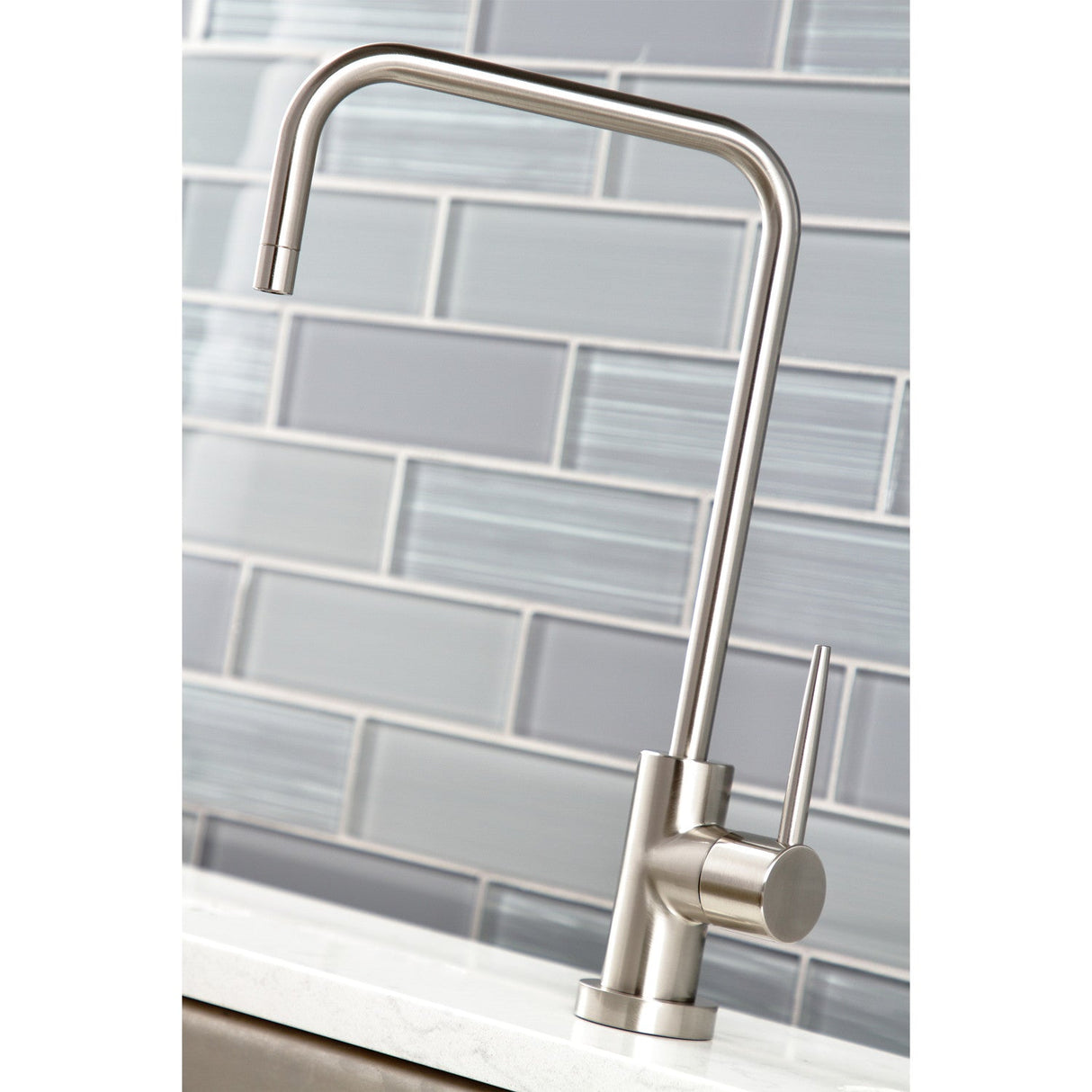 New York KS6198NYL Single-Handle 1-Hole Deck Mount Water Filtration Faucet, Brushed Nickel