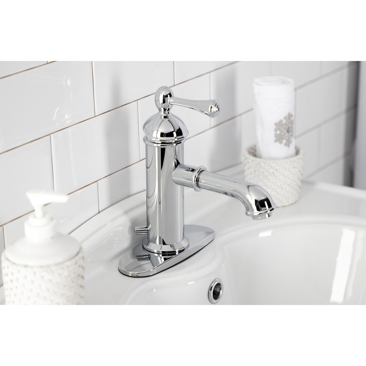 Paris KS7411BL Single-Handle 1-Hole Deck Mount Bathroom Faucet with Brass Pop-Up, Polished Chrome
