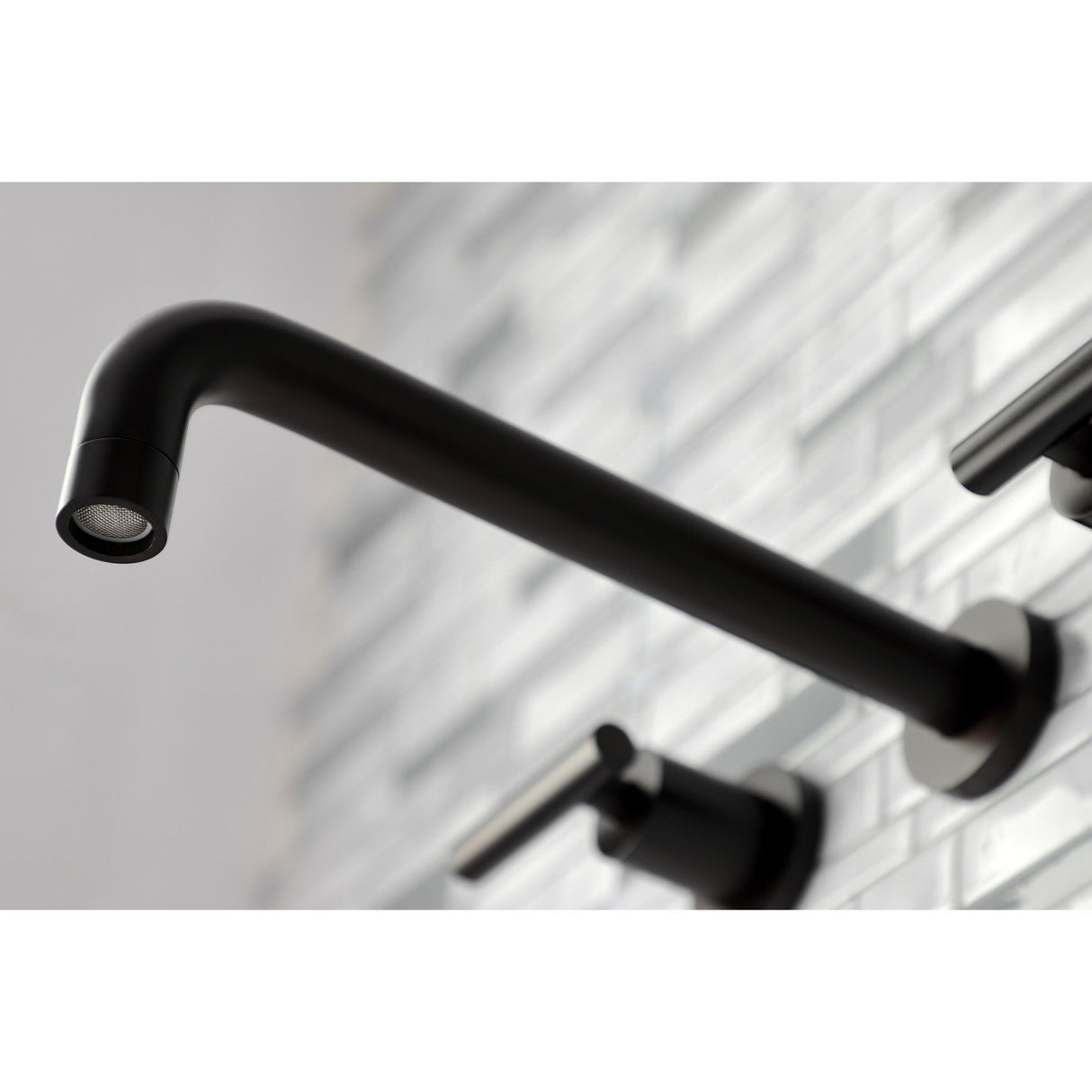 Manhattan KS8025CML Two-Handle 3-Hole Wall Mount Roman Tub Faucet, Oil Rubbed Bronze