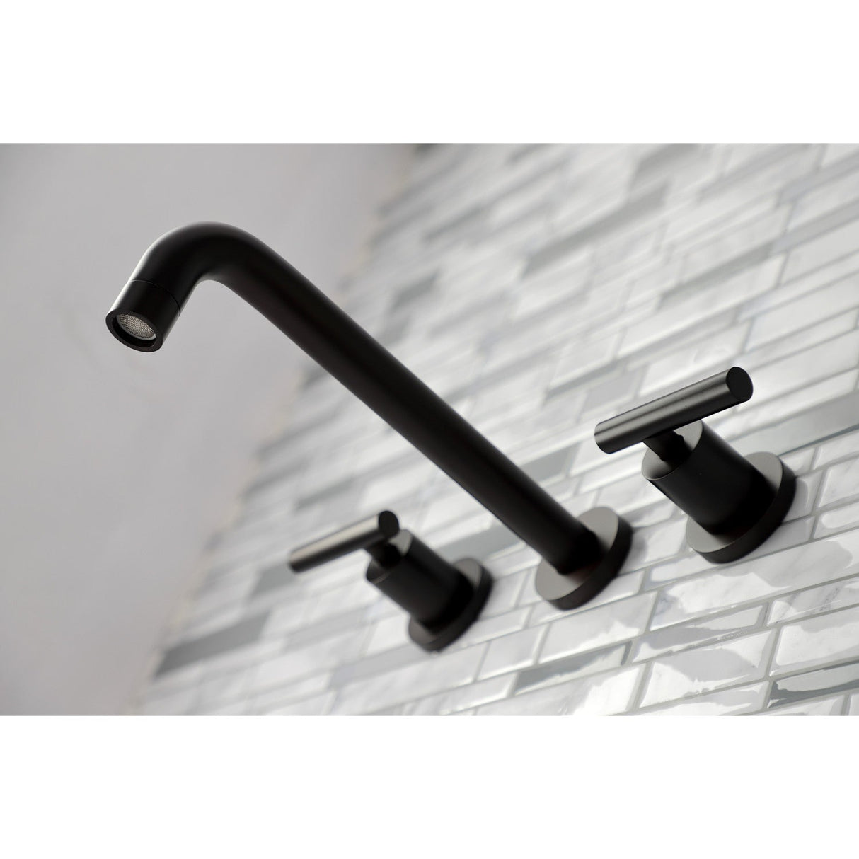 Manhattan KS8025CML Two-Handle 3-Hole Wall Mount Roman Tub Faucet, Oil Rubbed Bronze