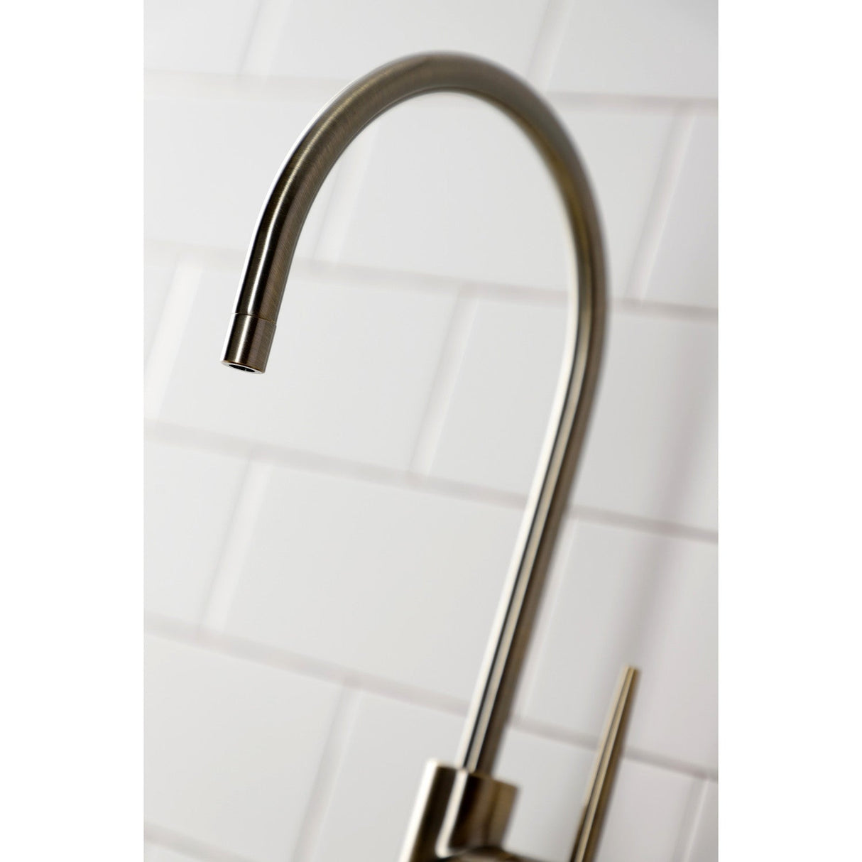 New York KS8193NYL Single-Handle 1-Hole Deck Mount Water Filtration Faucet, Antique Brass