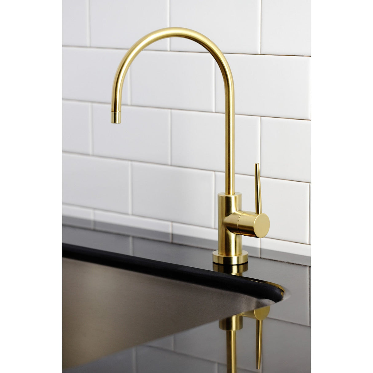 New York KS8197NYL Single-Handle 1-Hole Deck Mount Water Filtration Faucet, Brushed Brass