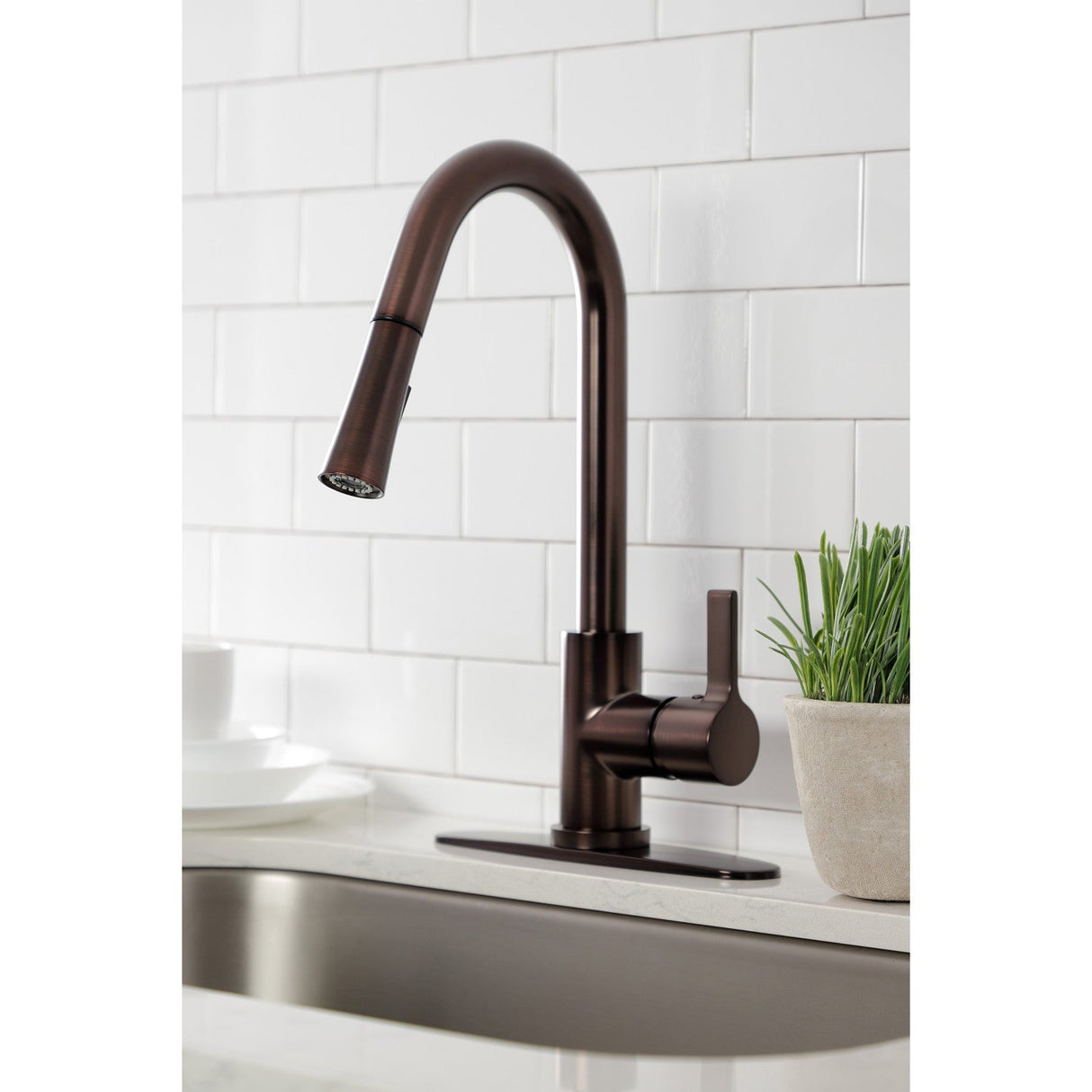 Continental LS8685CTL Single-Handle 1-Hole Deck Mount Pull-Down Sprayer Kitchen Faucet, Oil Rubbed Bronze