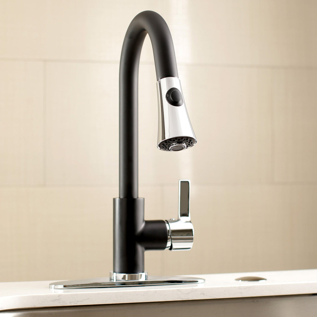 Continental LS8727CTL Single-Handle 1-Hole Deck Mount Pull-Down Sprayer Kitchen Faucet, Matte Black/Polished Chrome