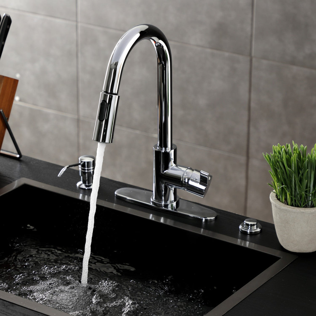 Continental LS8781CTL Single-Handle 1-Hole Deck Mount Pull-Down Sprayer Kitchen Faucet, Polished Chrome