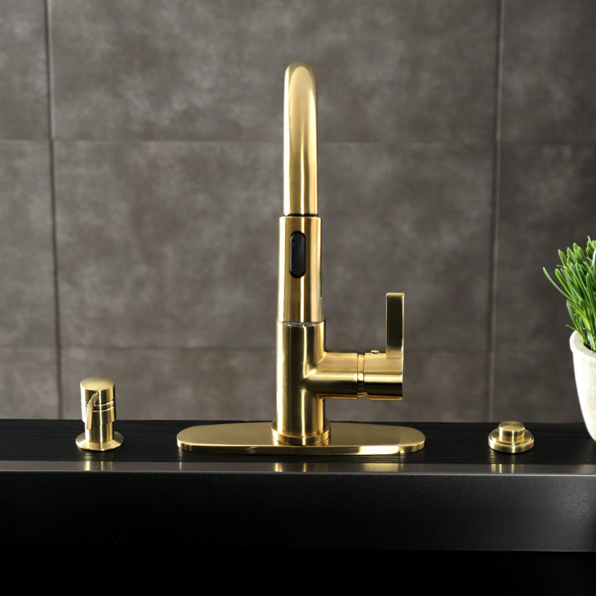 Continental LS8783CTL Single-Handle 1-Hole Deck Mount Pull-Down Sprayer Kitchen Faucet, Brushed Brass