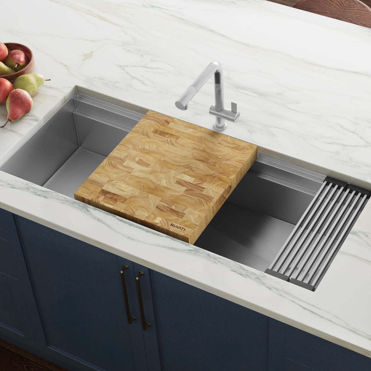 Ruvati 17 x 16 x 2 inch thick End-Grain French Oak Butcher Block Solid Wood Large Cutting Board - RVA2445OAK