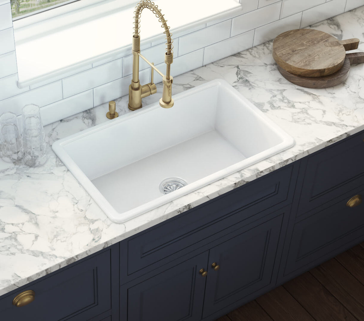 Ruvati 30-inch Fireclay Undermount / Drop-in Topmount Kitchen Sink Single Bowl - White - RVL3030WH