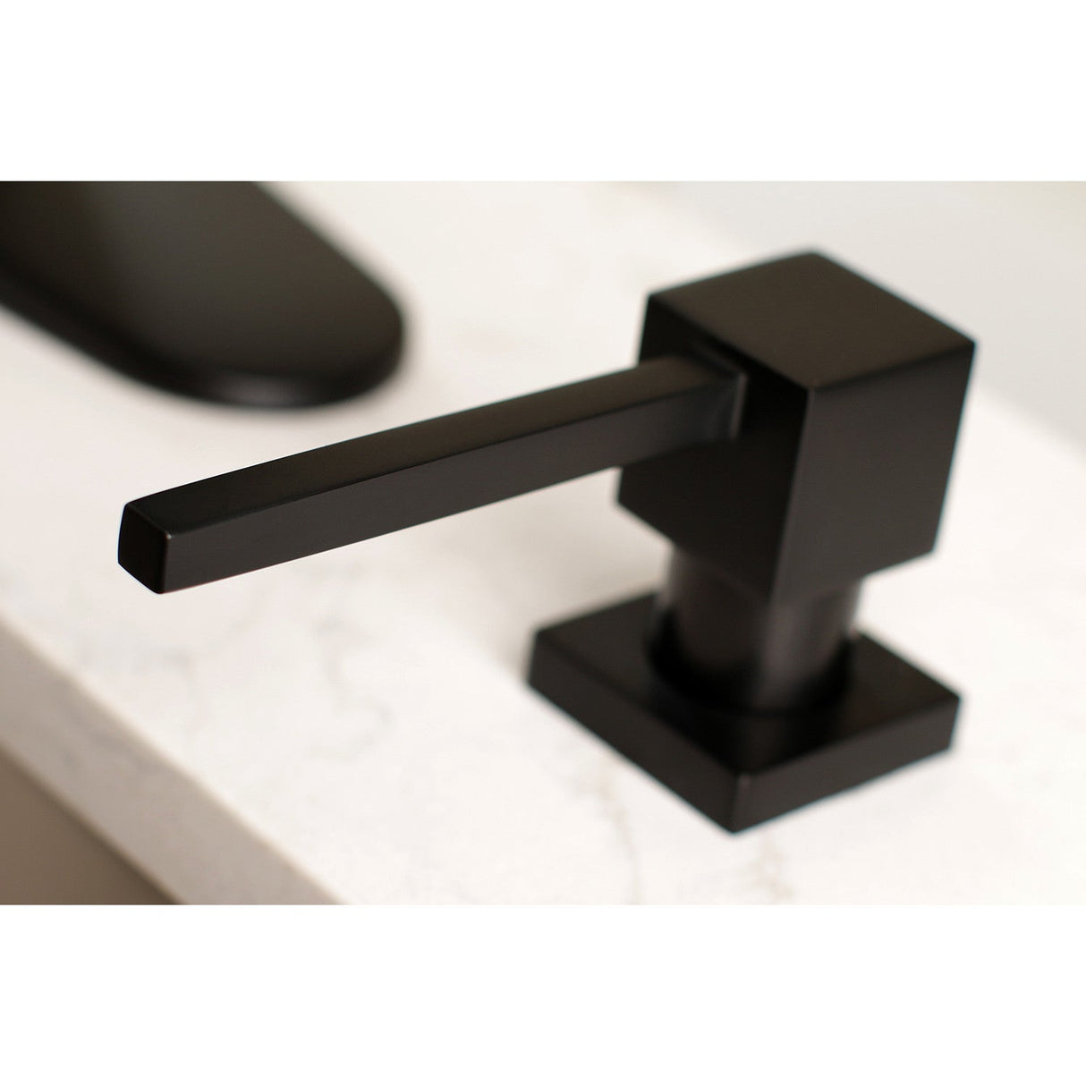 Claremont SD8410 Kitchen Soap Dispenser, Matte Black