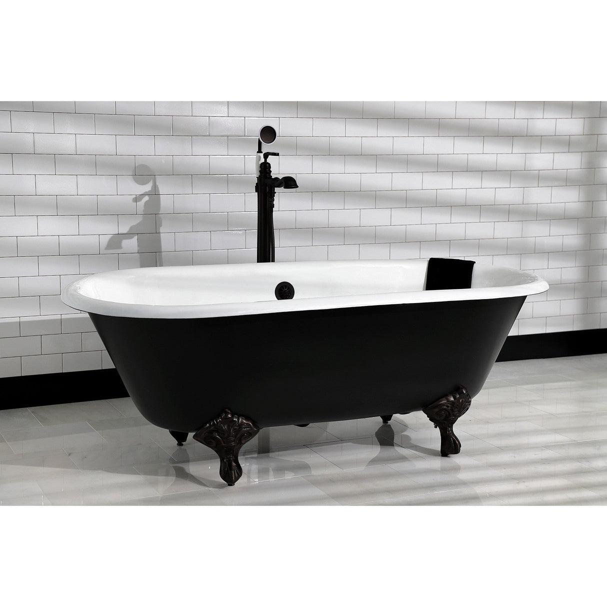 Aqua Eden VBTND663013NB0 66-Inch Cast Iron Double Ended Clawfoot Tub (No Faucet Drillings), White/Matte Black