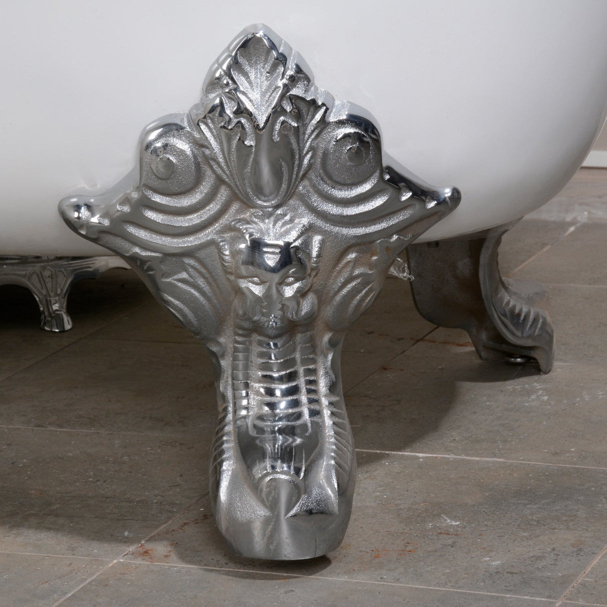 Aqua Eden VCTNL1 4-Piece (Set) Lion Cast Iron Tub Feet, Polished Chrome