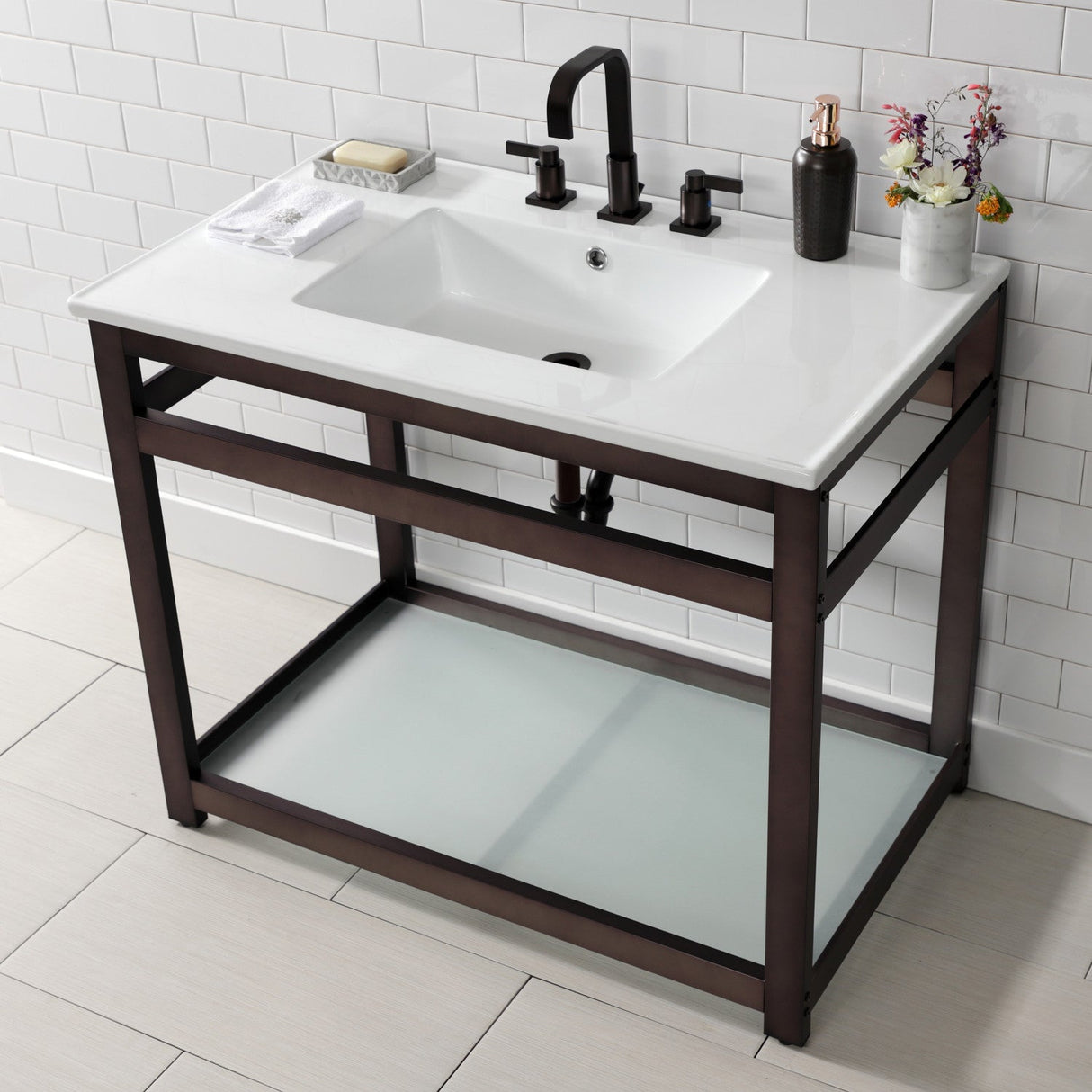 Quadras VWP3722W8B5 37-Inch Ceramic Console Sink Set, White/Oil Rubbed Bronze