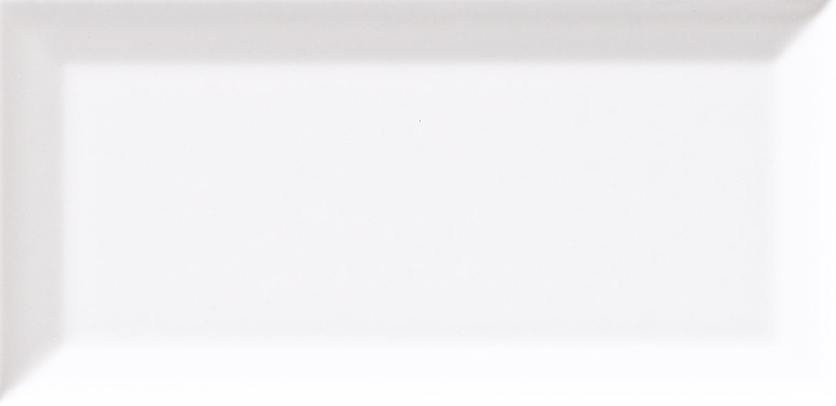 Roca Tile Usa Inc United States Ceramic Tile 3X6 Bevelled U081 White Ice Bright Ceramic Wall Tile U081-Bv