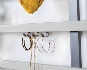 Häfele 807.72.050 TAG - Triple Hook, Symphony Wall Mount System, matte aluminum