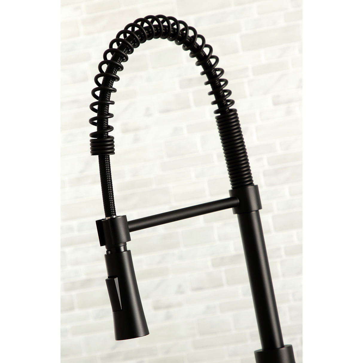 Gourmetier LS8670CTL Continental Single-Handle Pre-Rinse Kitchen Faucet, Matte Black