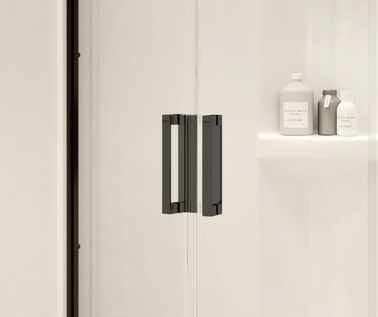 MAAX 137445-900-340-000 Radia Neo-round 40 x 40 x 71 ½ in. 6 mm Sliding Shower Door for Corner Installation with Clear glass in Matte Black
