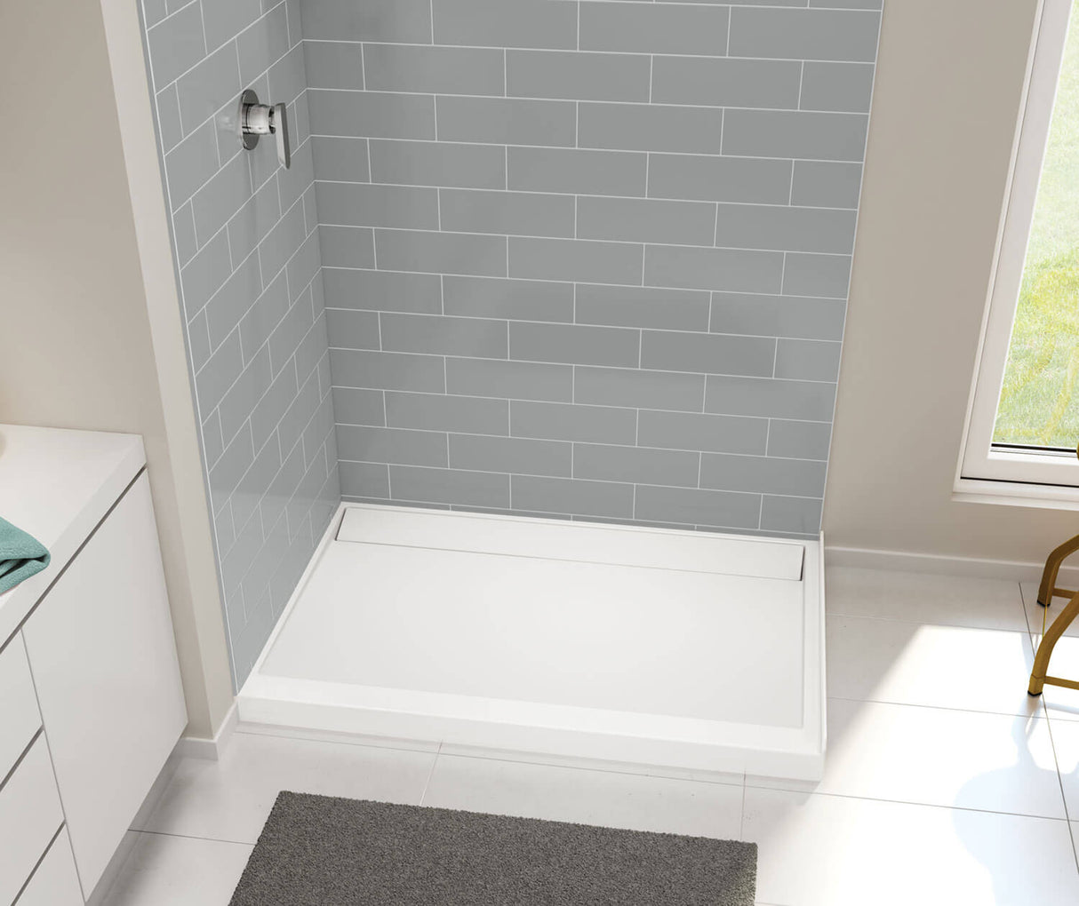 MAAX 106350-000-001-000 Distinct 48 48 x 32 Acrylic Alcove or Corner Shower Base with Back Center Drain in White