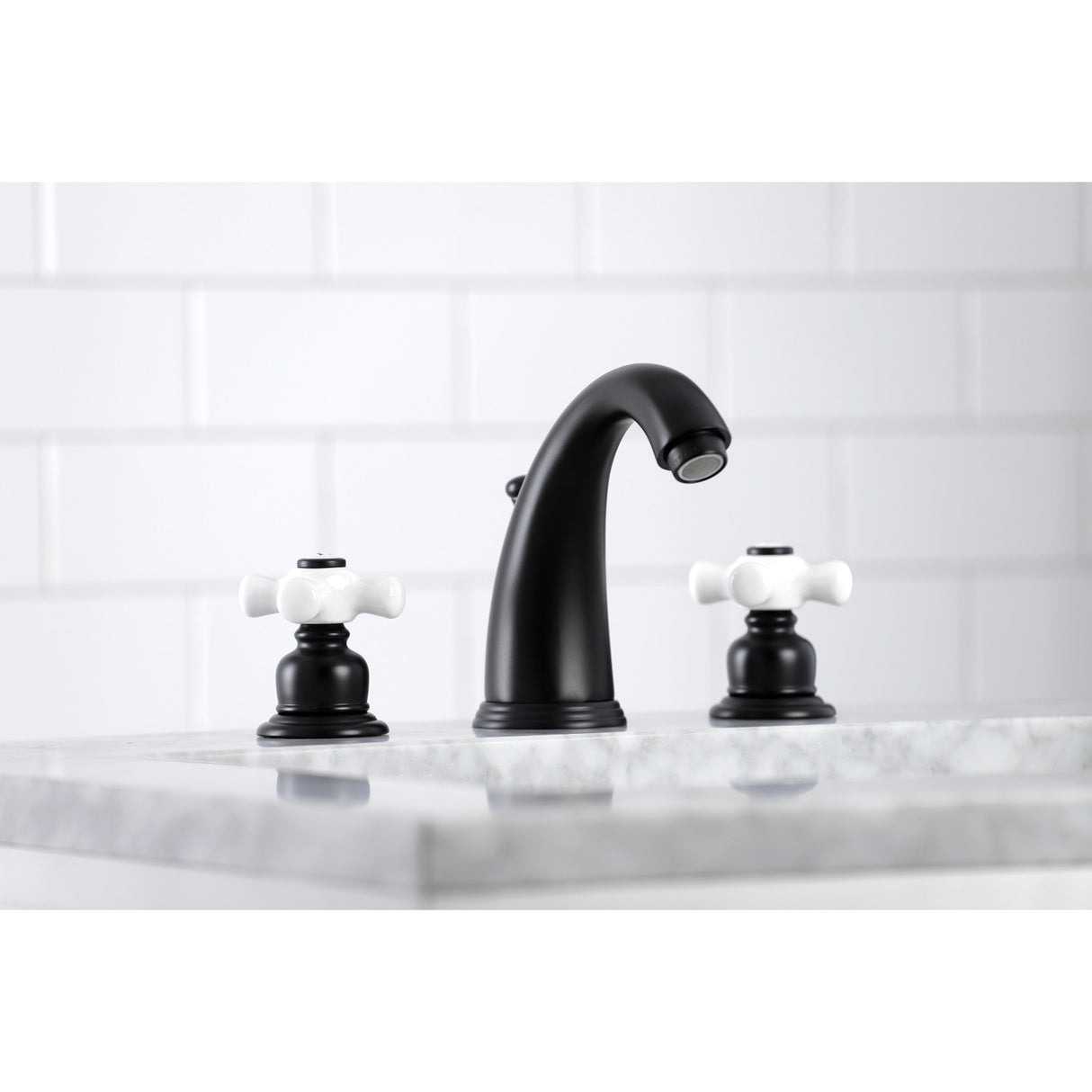 Kingston Brass KB980PX Victorian 2-Handle 8 in. Widespread Bathroom Faucet, Matte Black