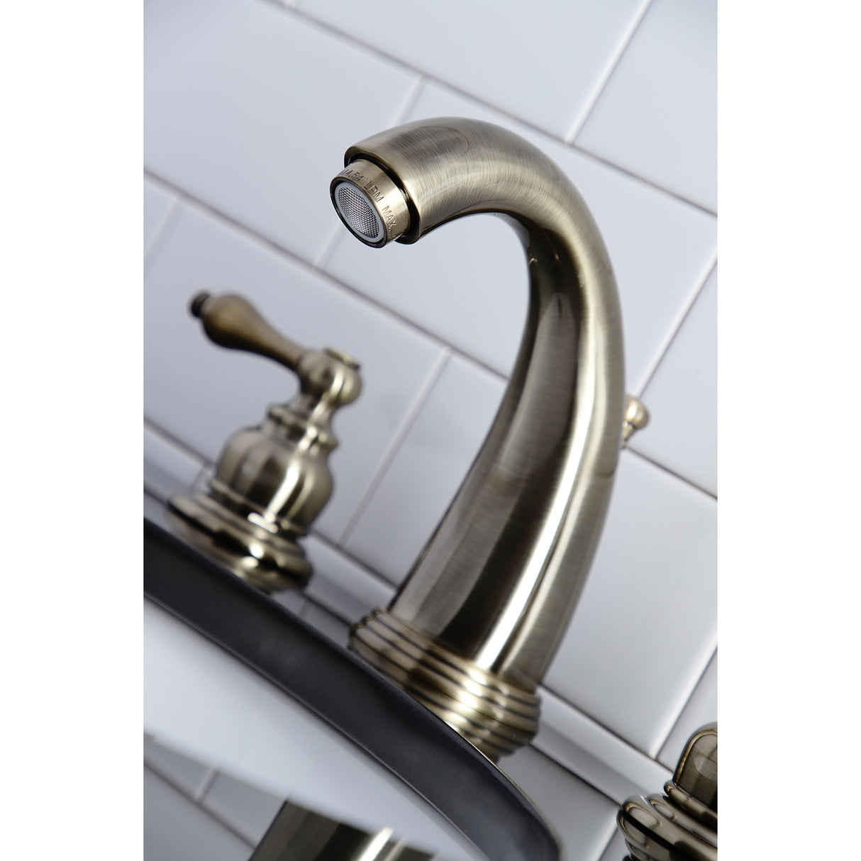 Kingston Brass KB983ALAB Victorian 2-Handle 8 in. Widespread Bathroom Faucet, Antique Brass