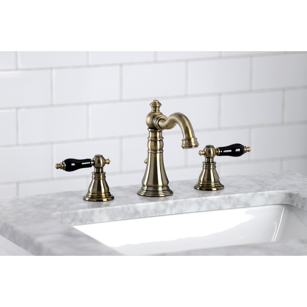 Fauceture FSC19733AKL Duchess Widespread Bathroom Faucet, Antique Brass