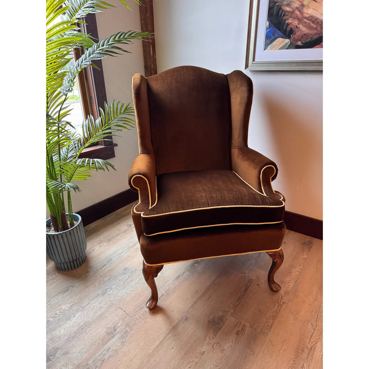 Vintage Ethan Allen Brown Velvet Wingback Chair – Cream Piping & Carved Wood Legs (1970s)