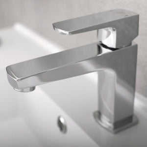 DAX Brass Single Handle Bathroom Faucet, Chrome DAX-8209