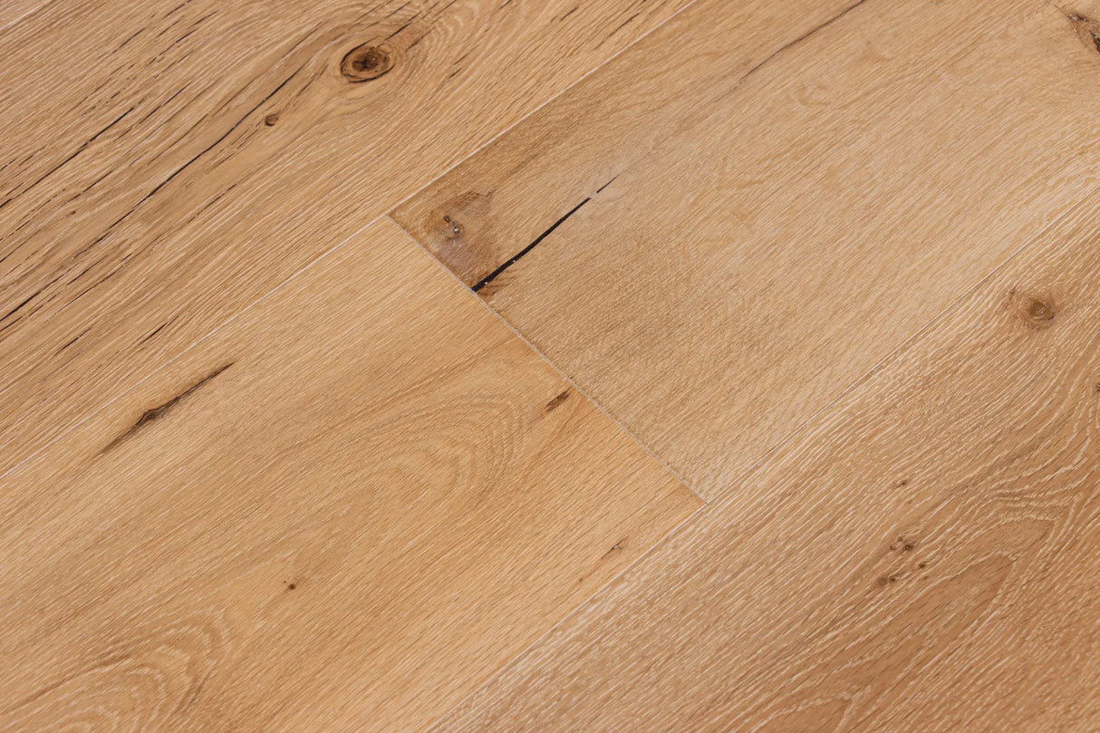 CALI Daybreak Oak Meritage Extra Wide T&G 7601003500 86-5/8 x 9-1/2 x 9/16 (34.1 Sqft)