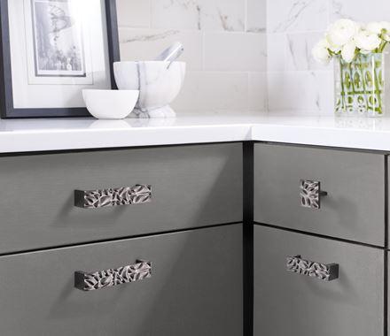 Amerock Cabinet Pull Black Chrome 5-1/16 inch (128 mm) Center to Center Calathea 1 Pack Drawer Pull Drawer Handle Cabinet Hardware