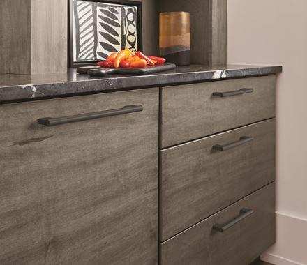 Amerock Cabinet Pull Matte Black 6-5/16 inch (160 mm) Center-to-Center Versa 1 Pack Drawer Pull Cabinet Handle Cabinet Hardware