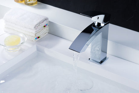 ANZZI L-AZ037 Revere Series Single Hole Single-Handle Low-Arc Bathroom Faucet in Polished Chrome