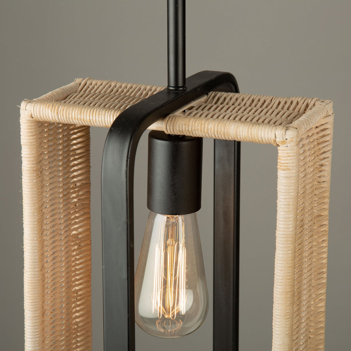 Perris Pendant