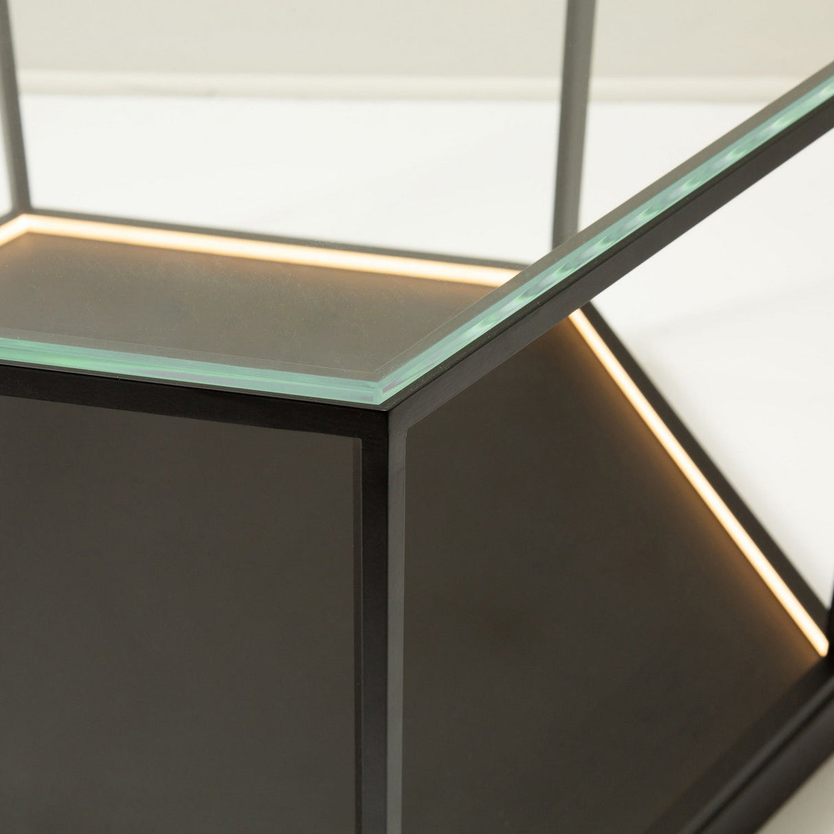 Tavola Furniture