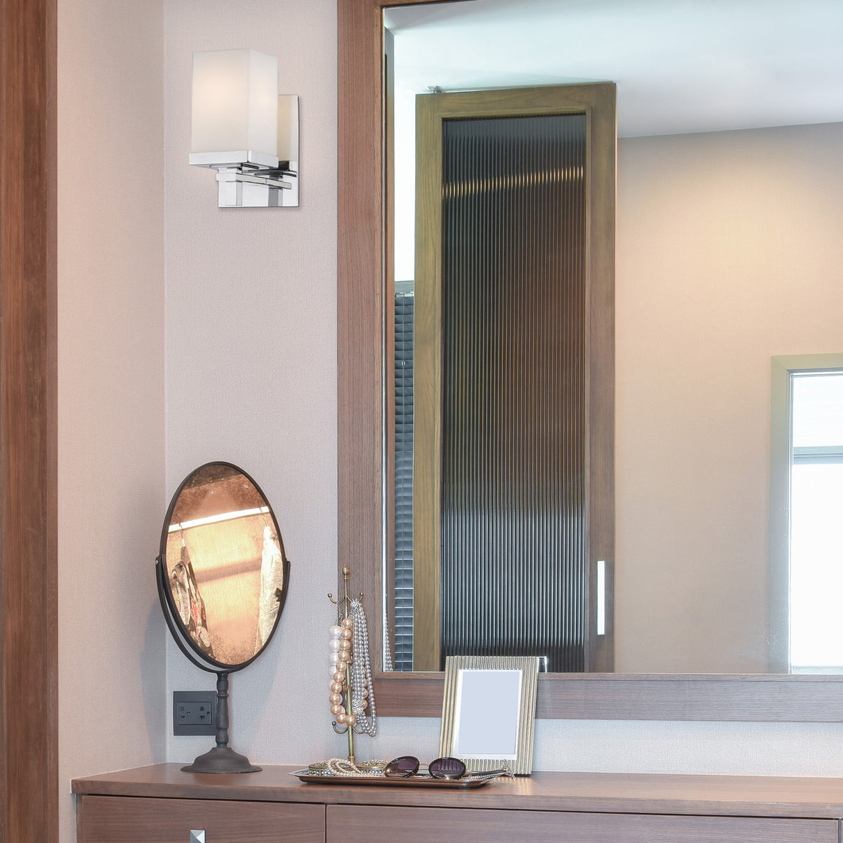 Maddox 1 Light Bath Vanity in Chrome