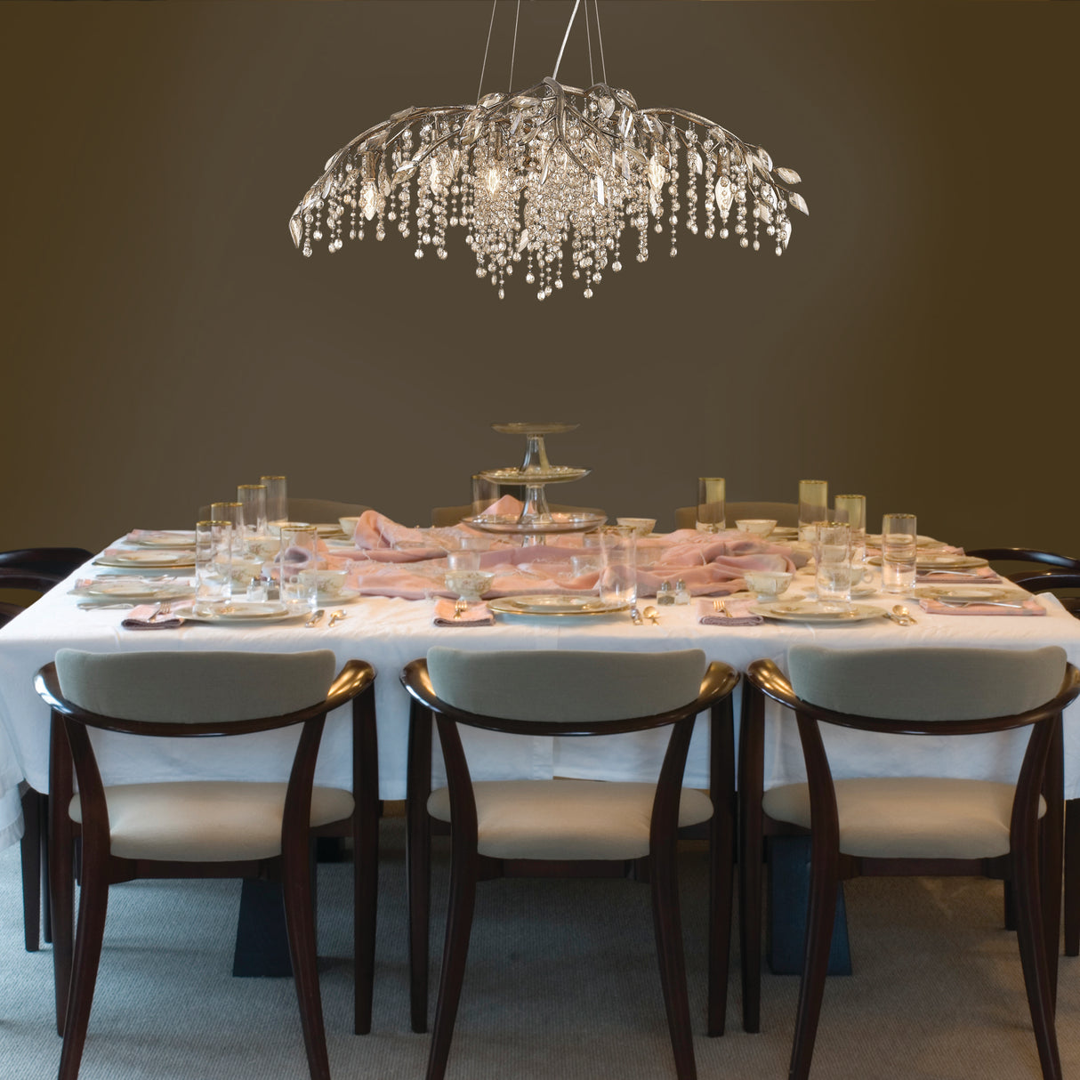 Autumn Twilight 12 Light Chandelier in Mystic Gold