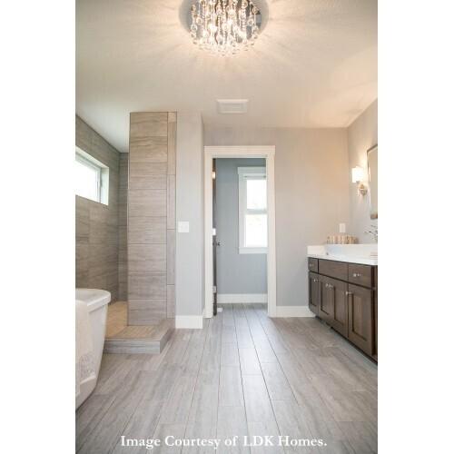 Quoizel BRX1619C Bordeaux F lush mount plsh chrm 19.5"d Flush Mount