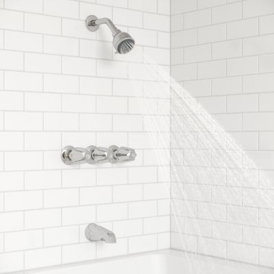 Polished Chrome Pfister 3-handle Tub & Shower Faucet With Metal KNO... LG01-3120